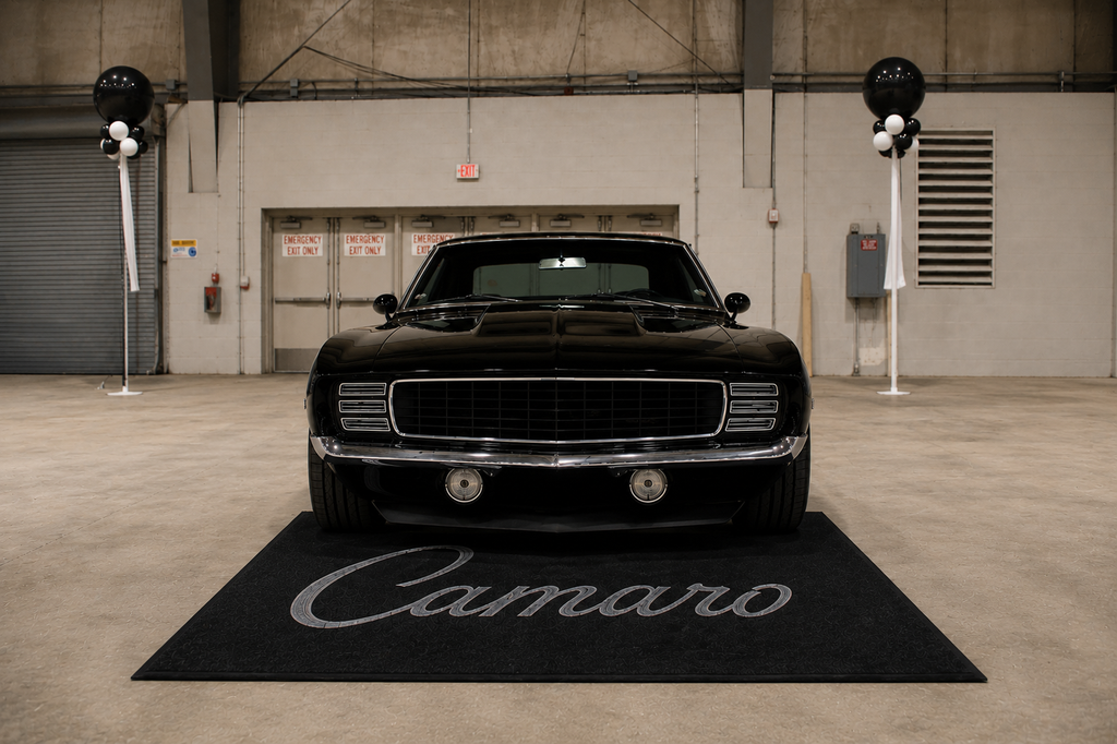 Premium Camaro Garagenteppich – 5x7 ft (60x87")