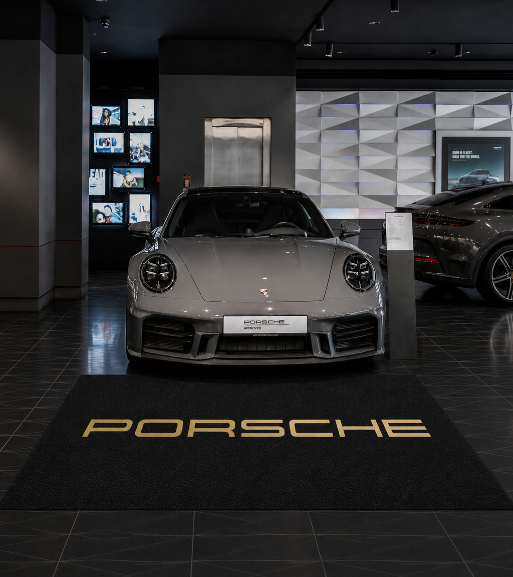 Premium Porsche Garagenteppich – 152 x 221 cm (5x7 ft)