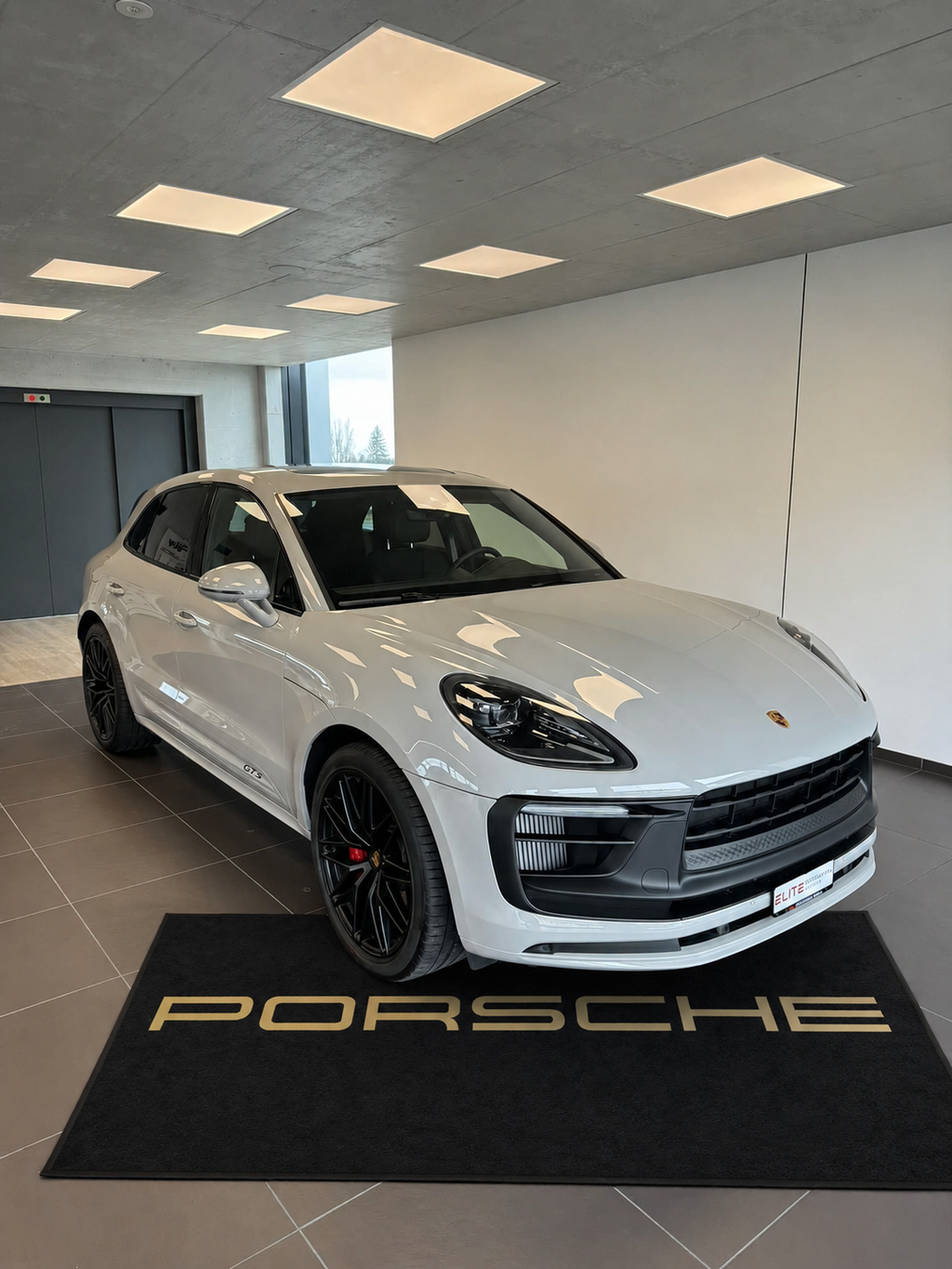 Premium Porsche Garagenteppich – 152 x 221 cm (5x7 ft)