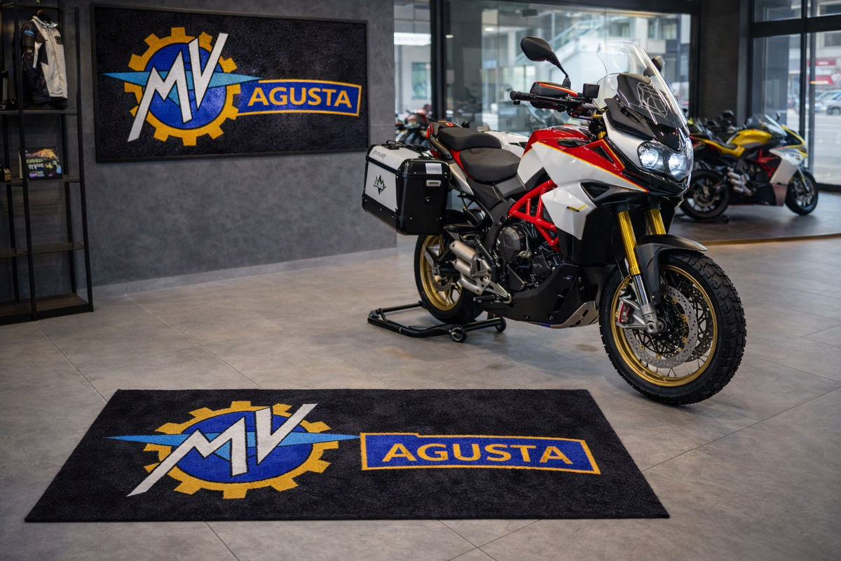 MV Agusta Premium Garagen-Bodenmatte - 2.5x7 ft (30x87") Luxuriöser rutschfester Motorradteppich & Wanddekoration