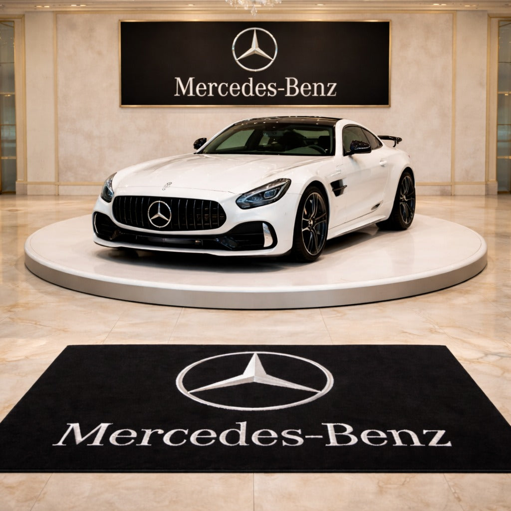 Premium Mercedes-Benz Garagenteppich – 5x7 ft (60x87")