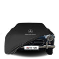 Mercedes-Benz M-Klasse (W166) mit maßgeschneiderter Indoor-Autoabdeckung in einer Garage in Deutschland