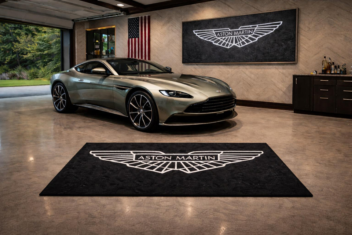 Premium Aston Martin Garagenteppich – 152 x 221 cm (5x7 ft)
