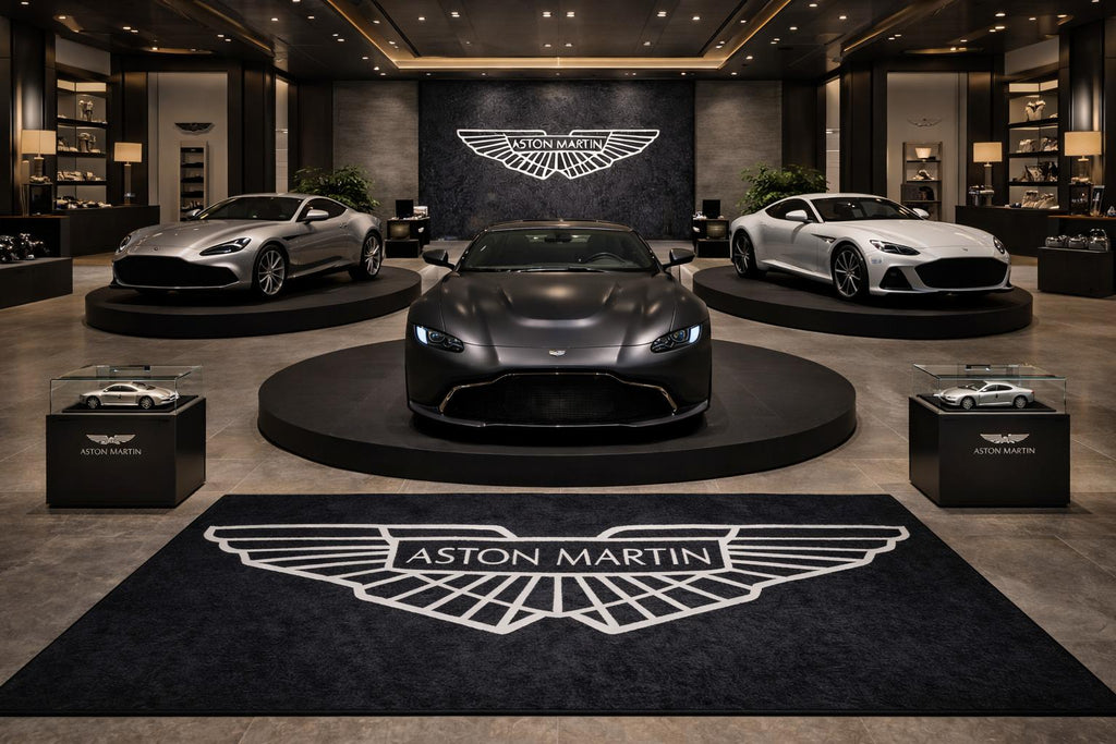 Premium Aston Martin Garagenteppich – 152 x 221 cm (5x7 ft)