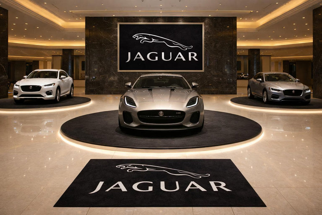 Premium Jaguar Garagenteppich – 152 x 221 cm(5x7 ft)