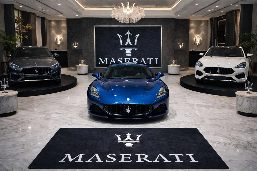 Premium Maserati Garagenteppich – 5x7 ft (60x87")