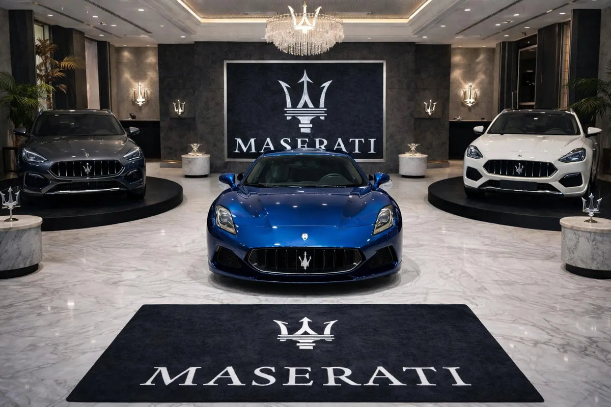 Premium Maserati Garagenteppich – 5x7 ft (60x87")