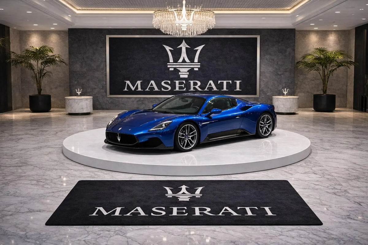 Premium Maserati Garagenteppich – 5x7 ft (60x87")