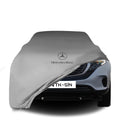 Mercedes-Benz EQC mit maßgeschneiderter Indoor-Autoabdeckung in einer Garage in Deutschland