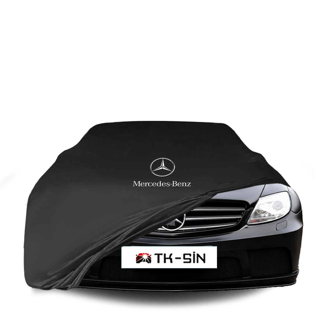 Mercedes-Benz CL (C216) mit maßgeschneiderter Indoor-Autoabdeckung in einer Garage in Deutschland