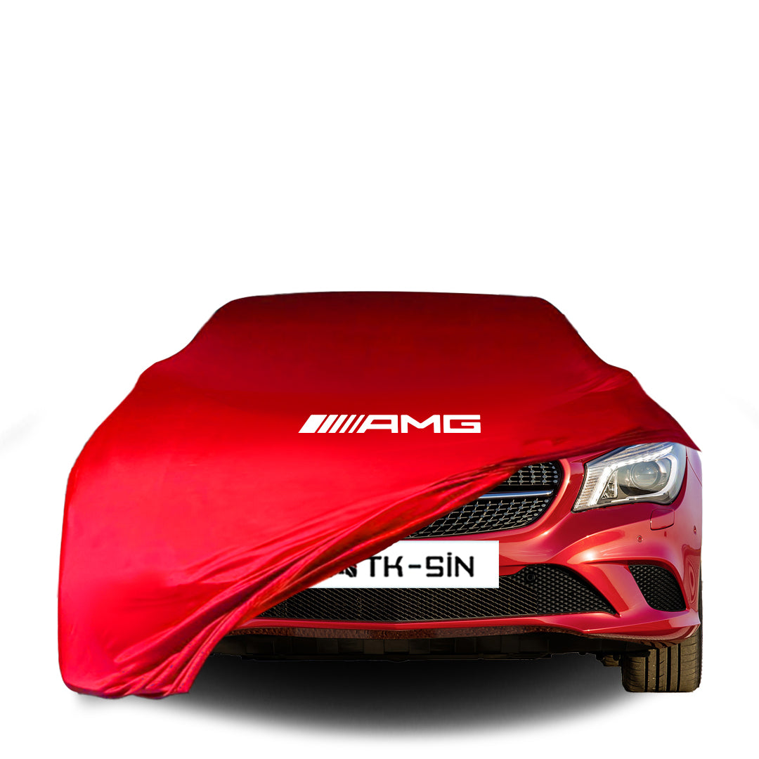 Mercedes-Benz CLA (C117) mit maßgeschneiderter Indoor-Autoabdeckung in einer Garage in Deutschland